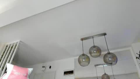 Ir s room online show from November 5, 4:45 am