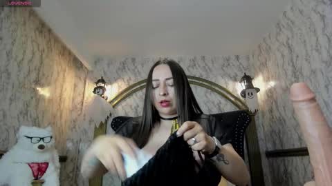 Irenne Wilson Online 0700 to 1400 gmt-5 online show from October 21, 12:17 pm