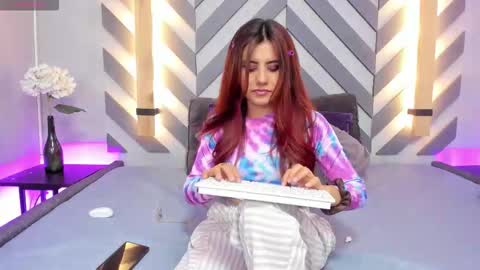 Iris Rosse online show from September 12, 4:29 pm