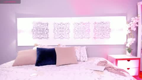 Iris Rosse online show from September 24, 9:29 pm