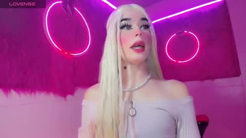 Snapshot of irina_lechera_ chatting on January 15, 7:55 pm Irina online show from January 15, 7:55 pm