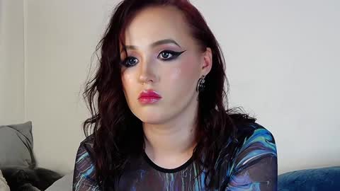 Snapshot of irinaart chatting on December 1, 9:37 pm Irina online show from December 1, 9:37 pm