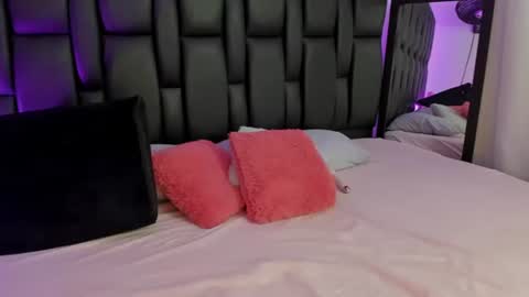Snapshot of irinalove_ chatting on August 4, 1:46 pm Irina online show from August 4, 1:46 pm