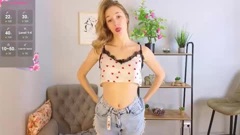 Annie online show from January 9, 10:07 am