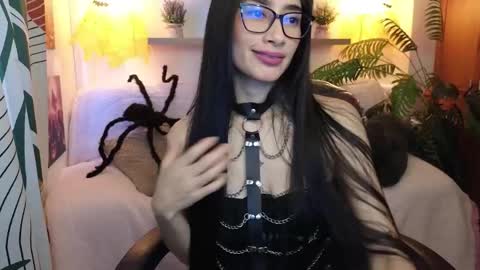 Snapshot of iris_cam_ chatting on October 21, 1:56 pm iris online show from October 21, 1:56 pm