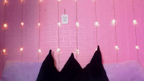 Snapshot of iris_joi chatting on February 27, 9:37 pm Iirs online show from February 27, 9:37 pm