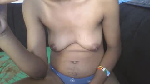 iris_love_2 online show from January 23, 1:35 pm