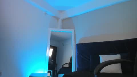 iris_parkerr online show from October 3, 12:02 pm