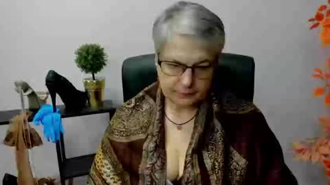 I R I S online show from January 10, 7:25 am