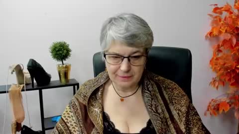 I R I S online show from February 11, 10:37 am
