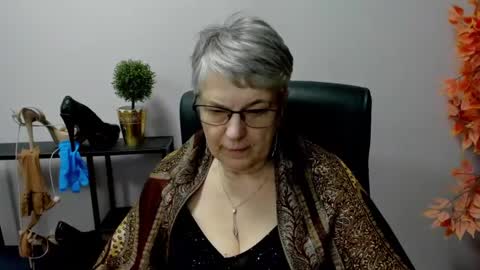 I R I S online show from February 21, 1:33 pm