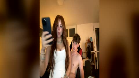 Snapshot of irisbabyyyyyyy chatting on June 27, 12:37 am irisbabyyyyyyy online show from June 27, 12:37 am