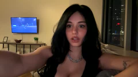Snapshot of irisbabyyyyyyy chatting on July 20, 4:16 am irisbabyyyyyyy online show from July 20, 4:16 am