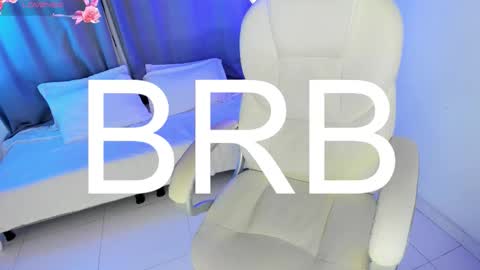 irisbeel online show from March 18, 3:42 am