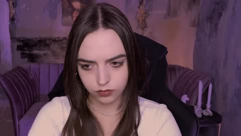 Iris online show from December 6, 7:12 pm