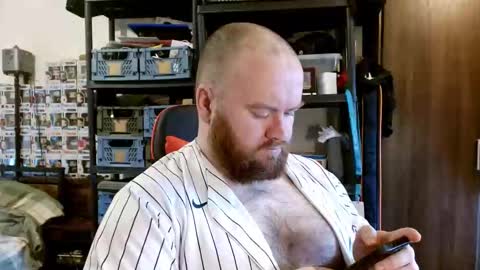 twitter theirishman205 online show from February 21, 10:16 am