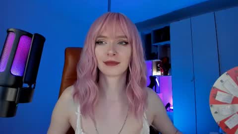 Snapshot of irisice chatting on July 13, 4:32 pm Miss Iris Fansly Miss Iris new inst. online show from July 13, 4:32 pm