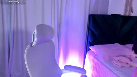 Iris Moira  online show from February 5, 12:21 pm