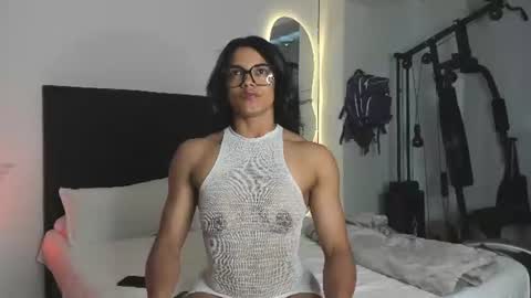 Snapshot of irismuscle chatting on July 16, 7:09 pm irismuscle online show from July 16, 7:09 pm