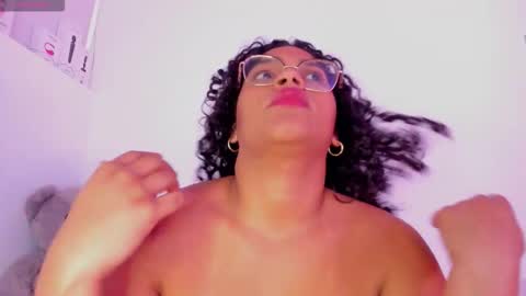 iris online show from November 28, 3:36 pm