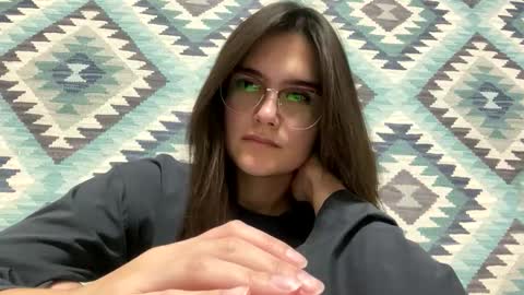 irisss31 online show from November 3, 8:43 pm