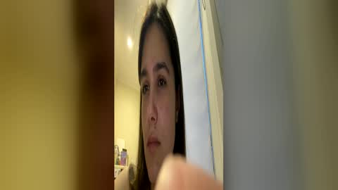 irisss31 online show from May 7, 5:40 pm