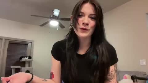 irissweets online show from September 27, 1:10 am