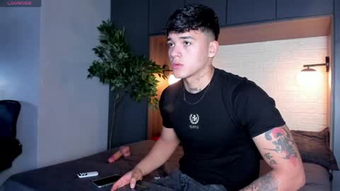 Iron Tous online show from April 10, 9:41 pm