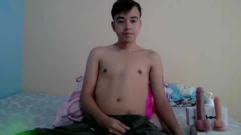 irondante01 online show from March 17, 12:08 pm