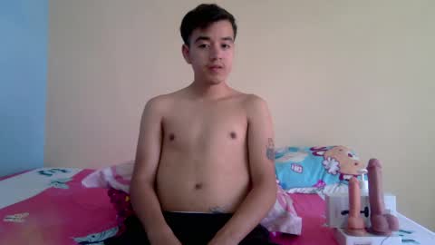 irondante01 online show from April 1, 1:41 pm