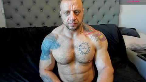 ironhulk22 online show from June 20, 10:40 am
