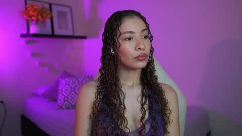 isa_____ online show from February 17, 1:35 am