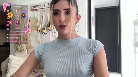 Snapshot of isa__fox_1 chatting on June 3, 1:25 pm Isabella online show from June 3, 1:25 pm