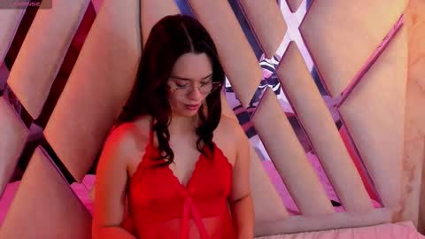 Snapshot of isa_doux chatting on February 15, 9:41 am Isa online show from February 15, 9:41 am