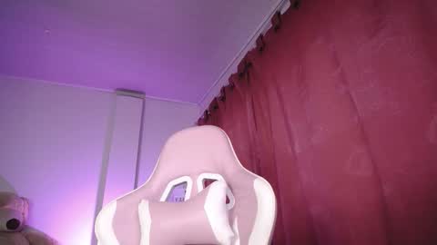 Isabella  online show from November 5, 10:48 am