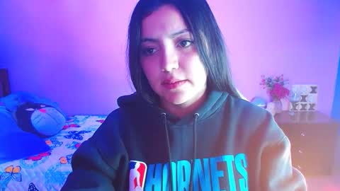 Snapshot of isa_jones1 chatting on October 14, 3:40 am isa_jones1 online show from October 14, 3:40 am