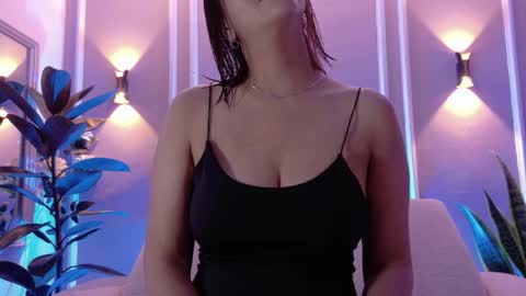 Isabella online show from April 4, 12:13 pm