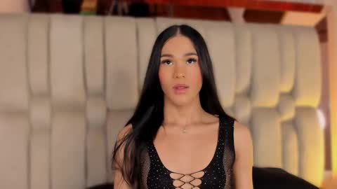 Isa  online show from February 15, 3:47 am