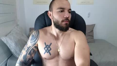 Isaac carter online show from October 9, 11:08 am