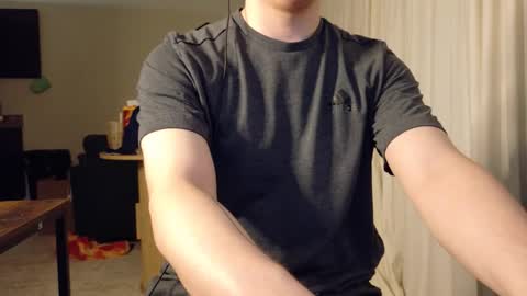 Snapshot of isaac_sheffield chatting on April 30, 6:42 am isaac online show from April 30, 6:42 am