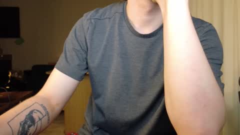 Snapshot of isaac_sheffield chatting on May 7, 11:37 am isaac online show from May 7, 11:37 am