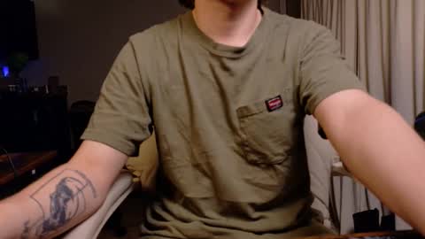 Snapshot of isaac_sheffield chatting on May 16, 10:12 am isaac online show from May 16, 10:12 am