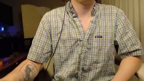 Snapshot of isaac_sheffield chatting on May 29, 10:57 am isaac online show from May 29, 10:57 am