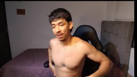 Snapshot of isaac_sttone01 chatting on April 28, 2:38 am muscle isaac online show from April 28, 2:38 am