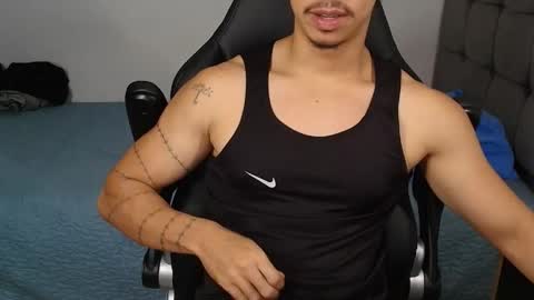 Snapshot of isaac_sttone01 chatting on May 15, 10:17 pm muscle isaac online show from May 15, 10:17 pm