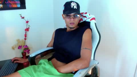 Isaacas online show from November 12, 12:27 pm