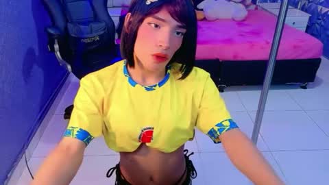 isaacnova online show from July 3, 8:26 pm