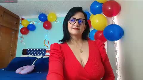 Snapshot of isabeel_sofia01 chatting on June 19, 4:22 pm Isabeel Sofia online show from June 19, 4:22 pm