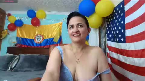 Snapshot of isabeel_sofia01 chatting on July 11, 12:13 am Isabeel Sofia online show from July 11, 12:13 am