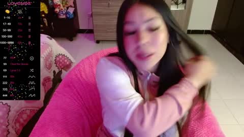 Snapshot of isabeella_24 chatting on January 21, 2:11 am Isabella  online show from January 21, 2:11 am